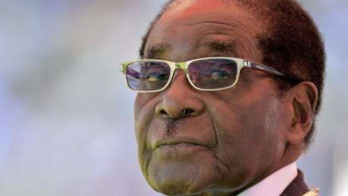 La dépouille de l’ancien dictateur du Zimbabwe, Robert Mugabe, va-t-elle être exhumée?