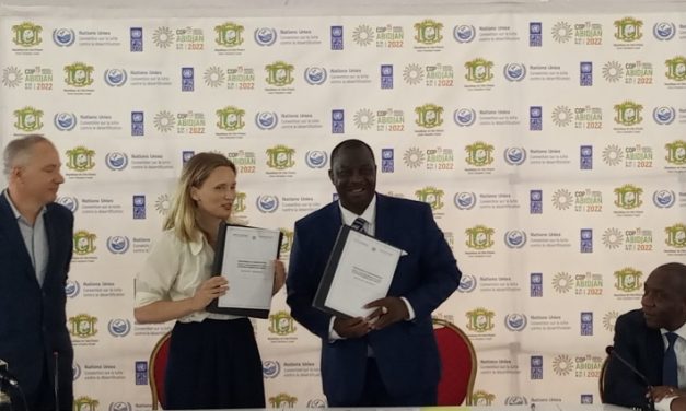 La Côte d’Ivoire et l’Agence française de notation d’impact environnemental Genesis signent un partenariat sur la certification des projets destinés à la restauration des sols.