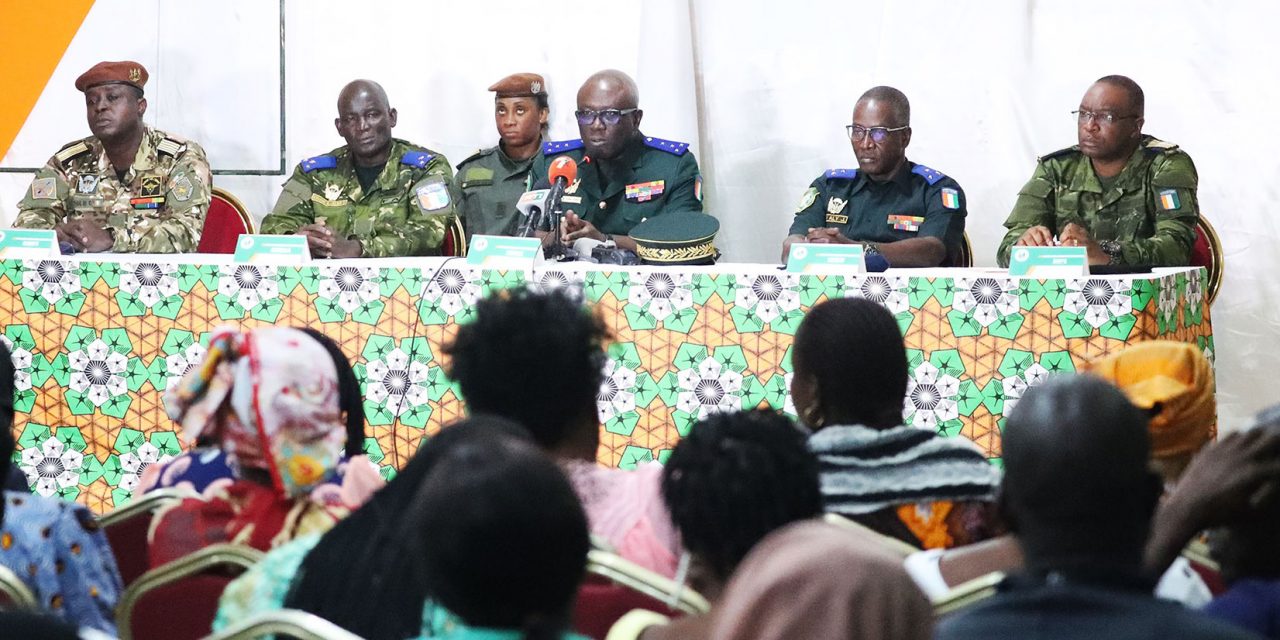 49 militaires ivoiriens détenus au Mali : « aucune alerte, ni mauvaise nouvelle sur leur santé et leurs conditions de détention », rassure le chef d’état-major général Lassina Doumbia