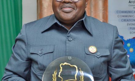 Toumodi-Awards des meilleurs managers des collectivités territoriales de Cote d’Ivoire/Le Maire Idrissa Kone distingue