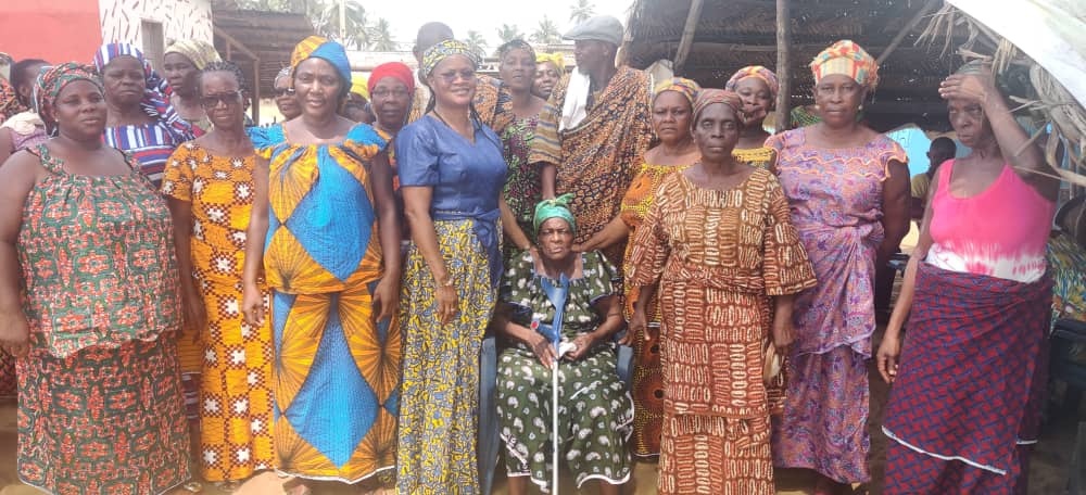 District d’Abidjan/Présentation de vœux de nouvel an/Plusieurs femmes d’Atchan Goto honorées PAR LE MINISTRE GOUVERNEUR BEUGRE MAMBE