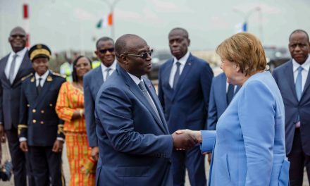 Côte d’Ivoire : Prix Félix Houphouët-Boigny pour la recherche de la Paix/ l’ex chancelière allemande Angela Merkel lauréate reçoit son Prix