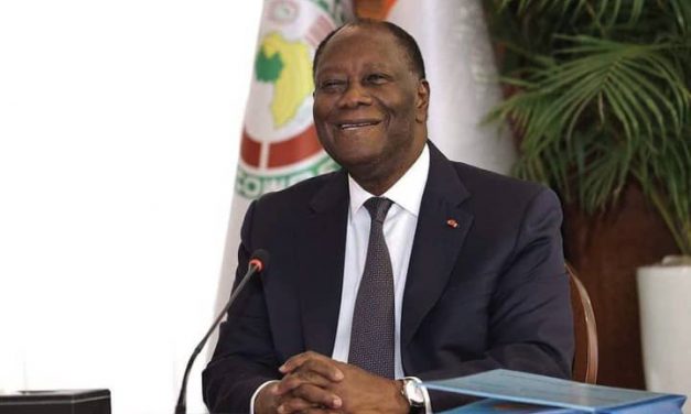 DISCOURS SUR L’ETAT DE LA NATION : ALASSANE OUATTARA FÉLICITE LE MINISTRE BRUNO KONÉ