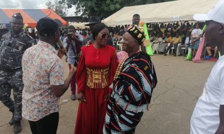 Municipales Saloua/ La candidate indépendante Mme Guédé Léa, épouse Koné, présentée aux populations