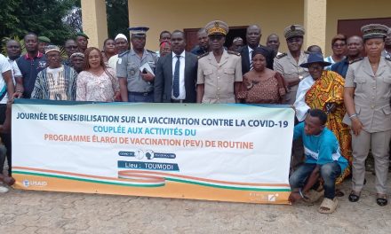 Toumodi-Covid-19-Sensibilisation à la vaccination/Le préfet N’Guessan Germain met les leaders communautaires en mission