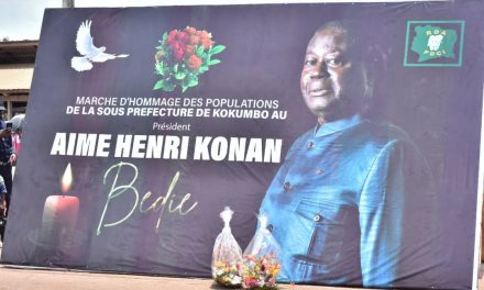Kokumbo/Les populations rendent hommage à Bédié par une grande procession