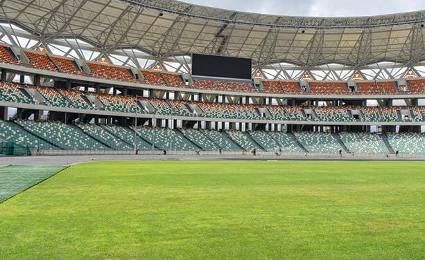 Côte D’Ivoire Le stade d’Ebimpé/Ah la pelouse d’Ebimpé!