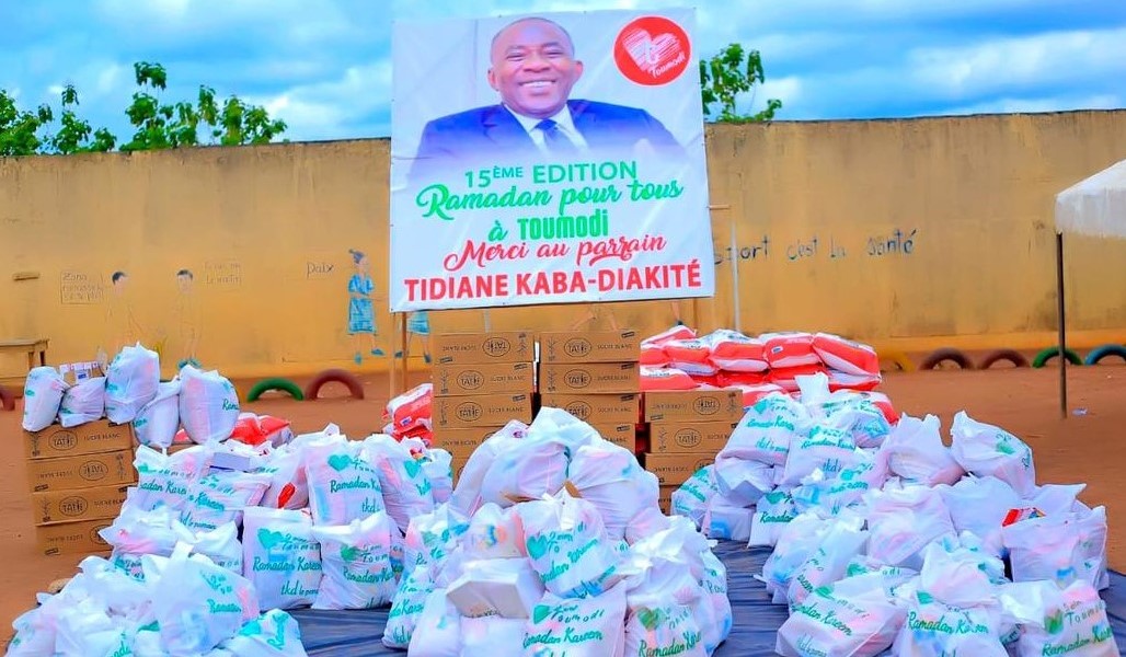 Toumodi/Ramadan Pour Tous – 15eme édition : Tidiane Kaba Diakite fait fort 30 tonnes de vivres a la population