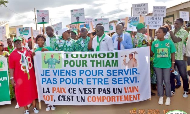 Toumodi-Exclusion de Thiam/Les militants du Pdci protestent et remettent une motion au préfet