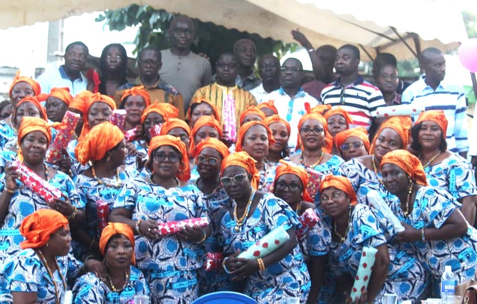 Yopougon : L’Association « Femmes de Valeurs » d’Assalé Kouassikro célèbre les mères dans la convivialité