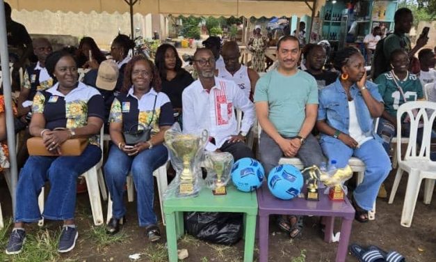 Les agents de la CNPS en excursion a Abli.