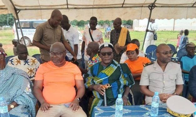Tiebissou-Molonou-Nanafoue /Attoungbre Roger Rovia initie le tournoi de la fraternité