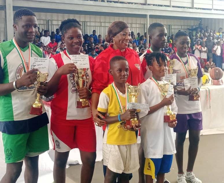 Football/ le maire Kandia Camara célèbre la jeunesse sportive à la finale du tournoi municipal d’Abobo