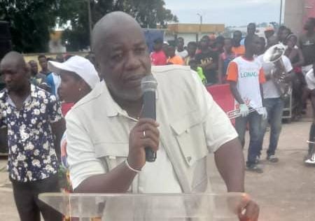 Djekanou célèbre son maire décoré : Ibrahim Ernest Diallo dédie sa médaille à la population