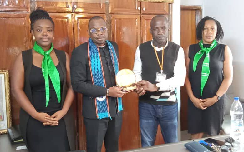 Yopougon : Antioche SARL reçoit un prix pour son engagement citoyen