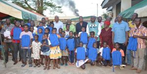 Toumodi : la JPDCI Urbaine offre des kits scolaires aux enfants de militants du PDCI-RDA